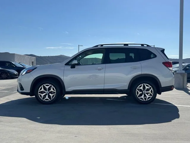 Certified Used 2023 White Subaru Premium image 7
