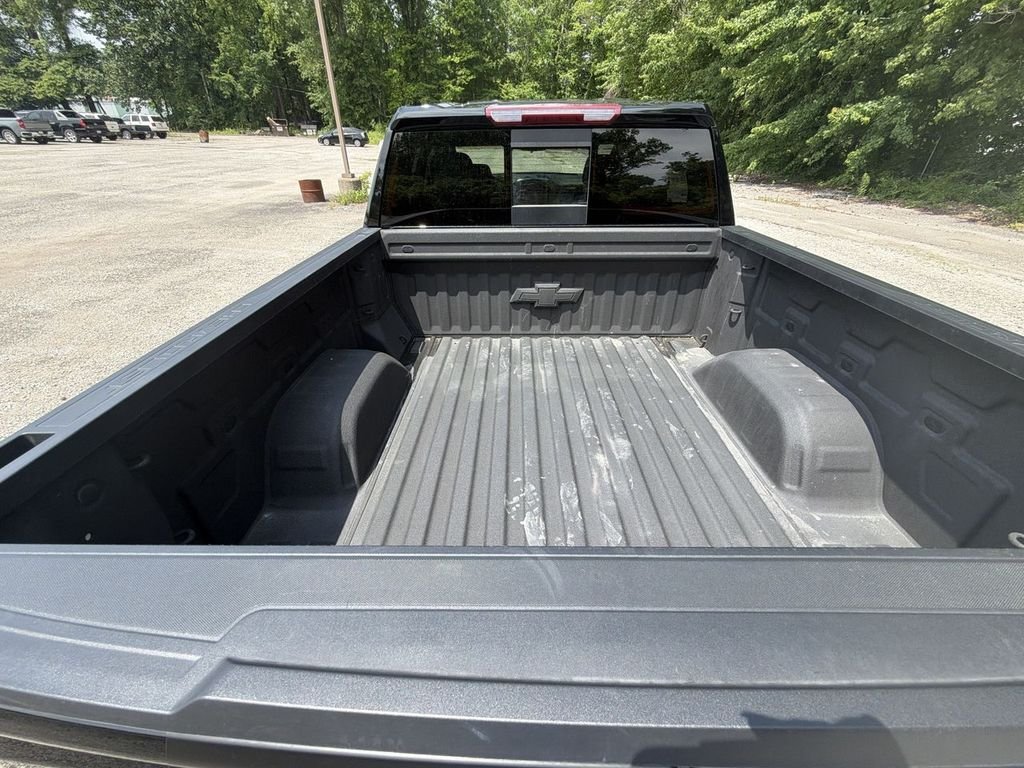 Used 2022 Black Chevrolet RST image 28