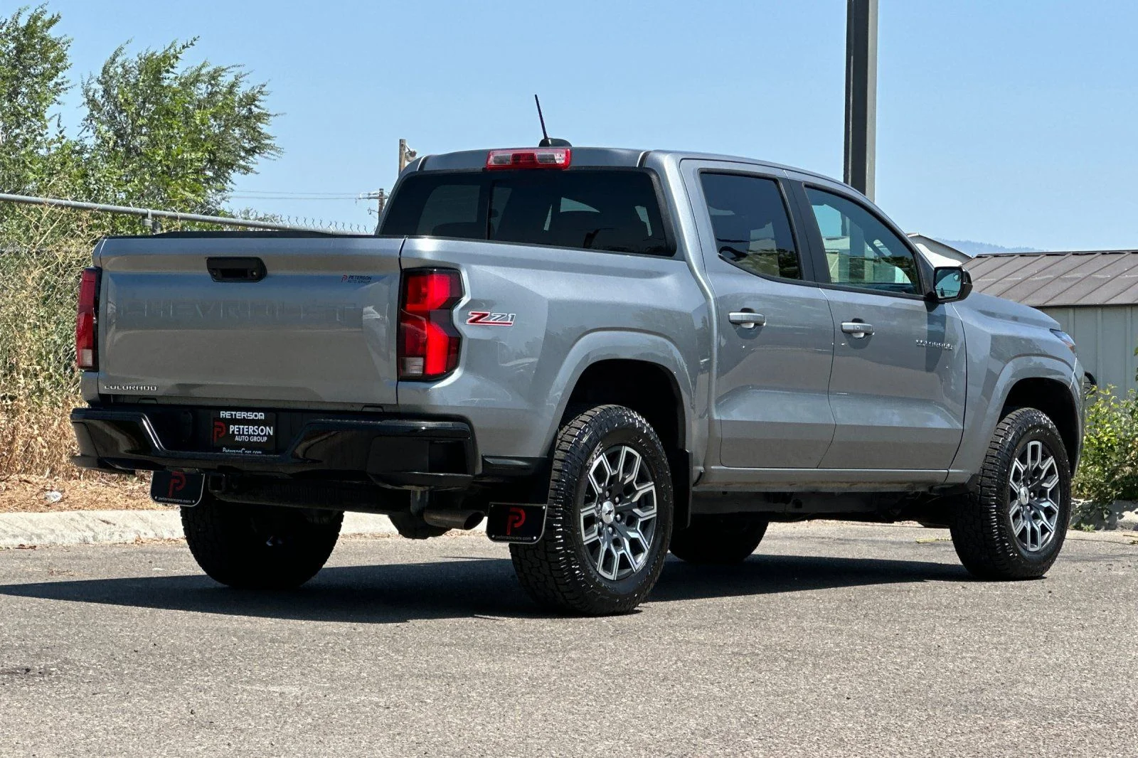 Used 2023 Gray Chevrolet Z71 image 3