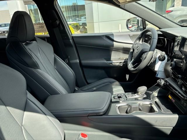 New 2026 Ultra White Lexus NX 350h F SPORT HANDLING AWD image 9