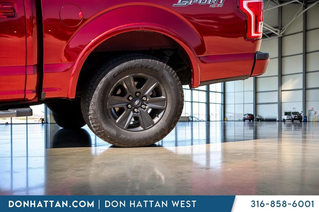 Used 2017  Ford XLT image 34