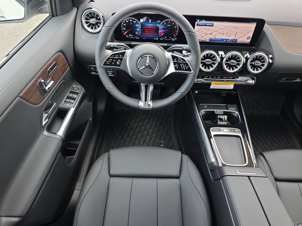 New 2026 Polar White Mercedes-Benz GLA 250 image 13