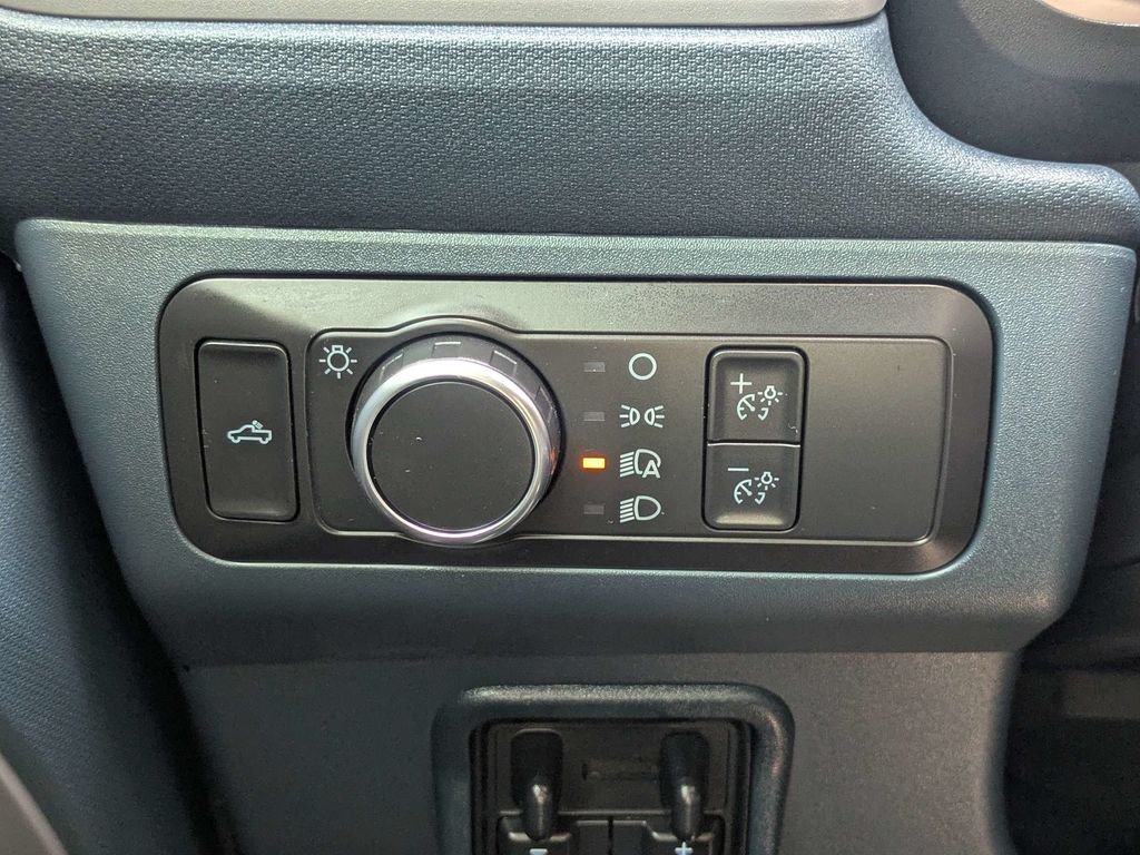 Used 2022 Green Ford XL image 24