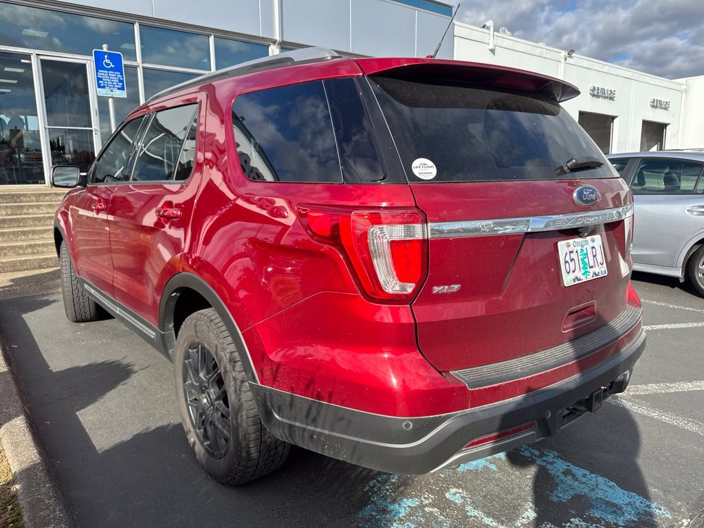 Used 2019 Ruby Red Metallic Ford XLT image 4