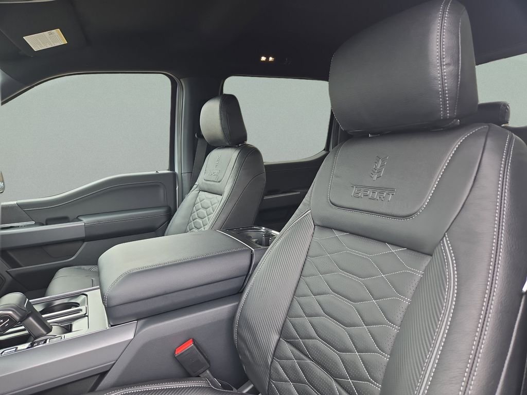 New 2025 White Ford XLT image 17