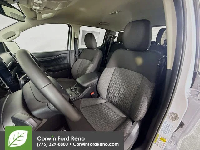 New 2026 Oxford White Ford XLT image 22