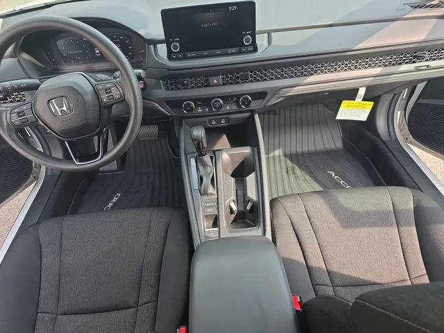 Used 2025 White Honda LX image 10
