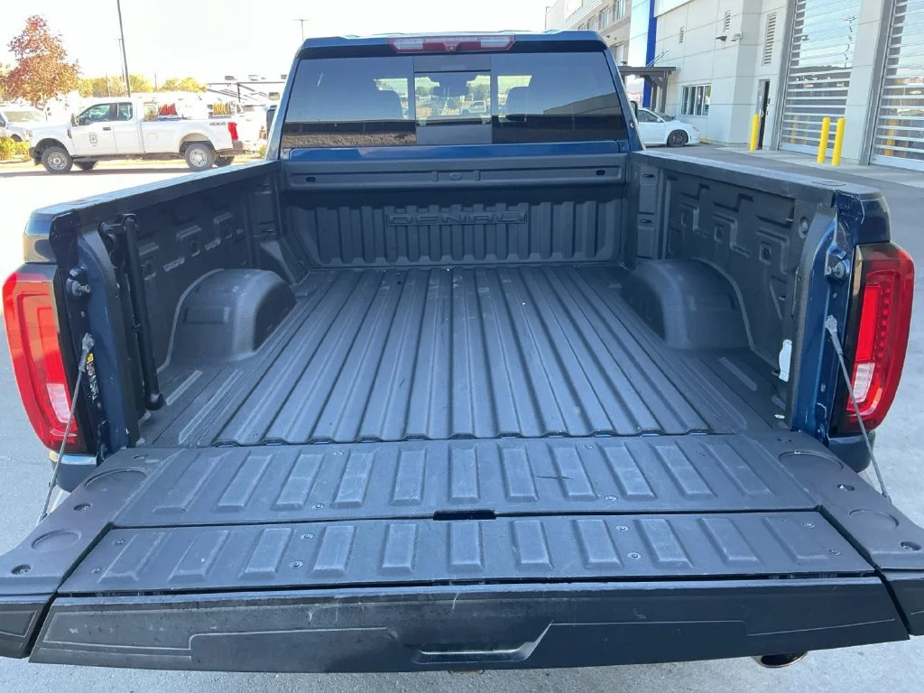 Certified Used 2022 Pacific Blue Metallic GMC Denali image 29