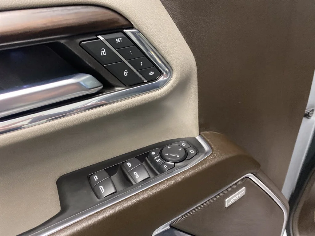 Used 2024 Silver GMC SLT image 12