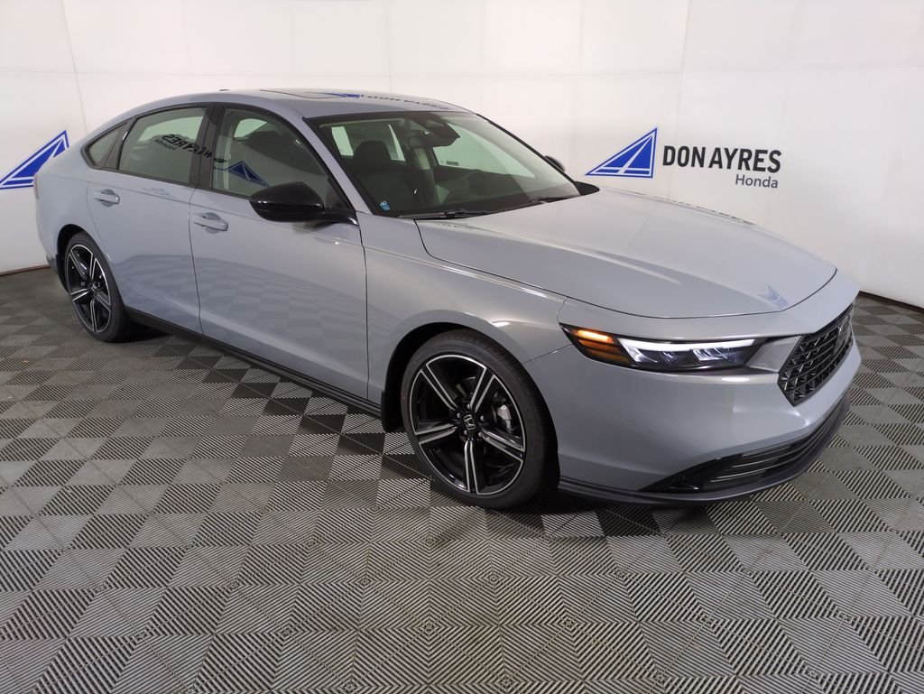 New 2026 Urban Gray Pearl Honda SE image 7