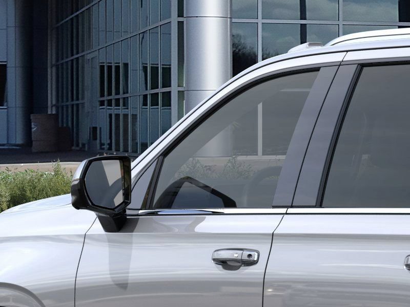 2026 Chevrolet Suburban Premier - Photo 13