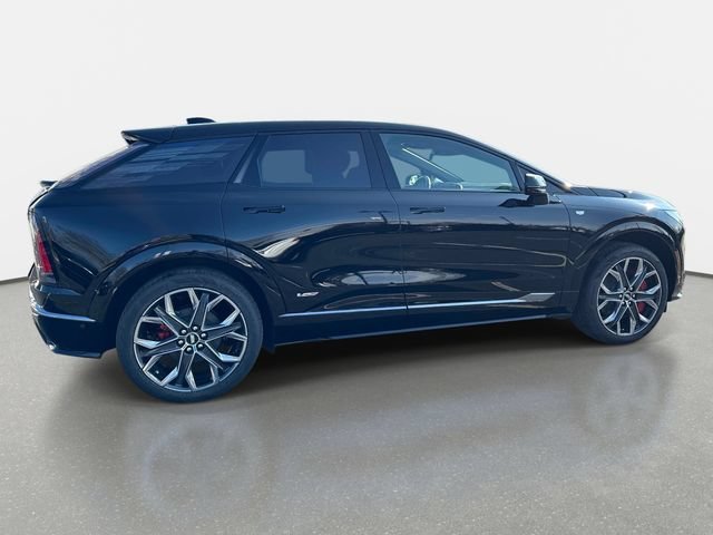 2026 Cadillac OPTIQ V-Series - Photo 6
