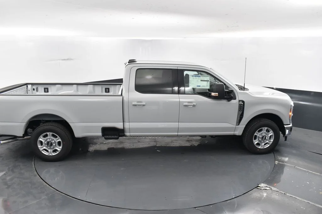 New 2026 White Ford XLT image 22