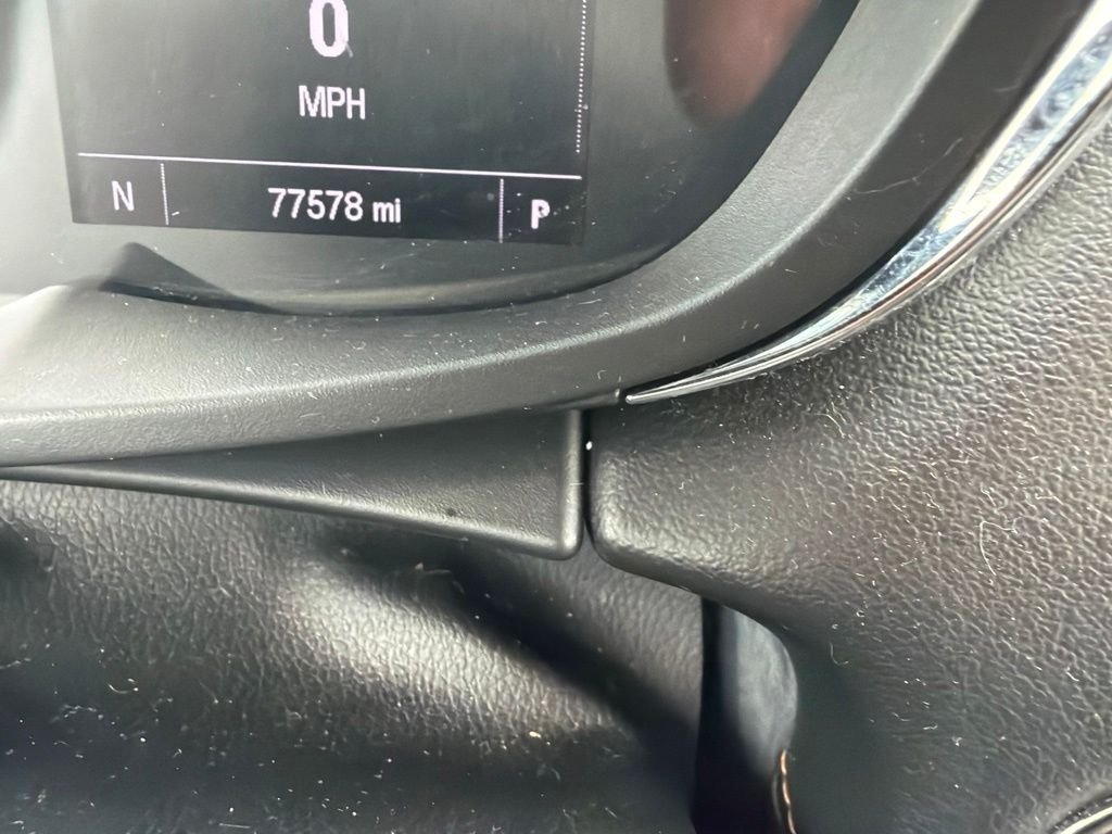 Used 2018 White Chevrolet LT image 8