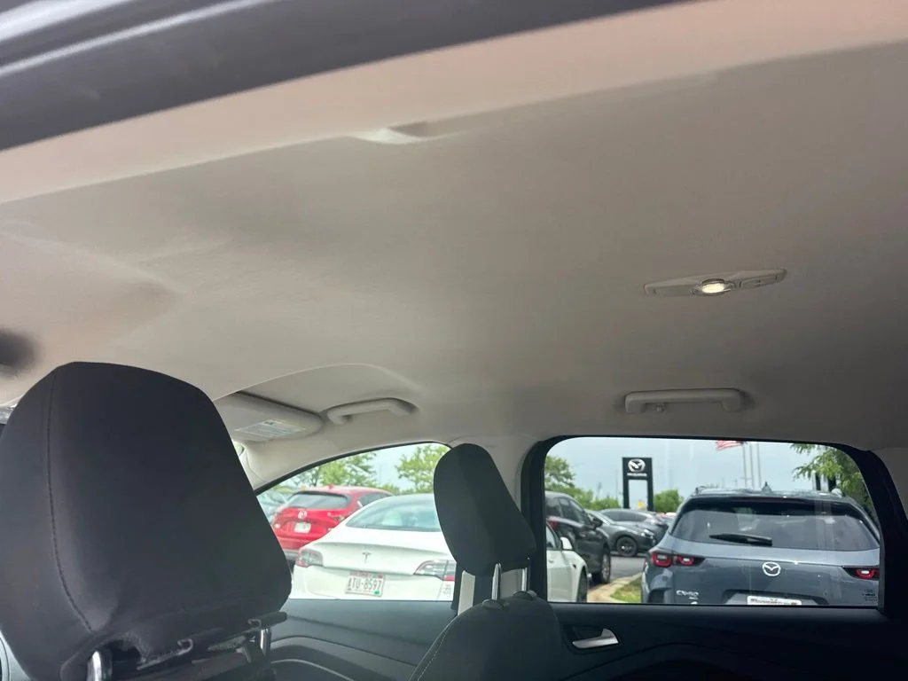 Used 2019 Gray Ford SE image 9