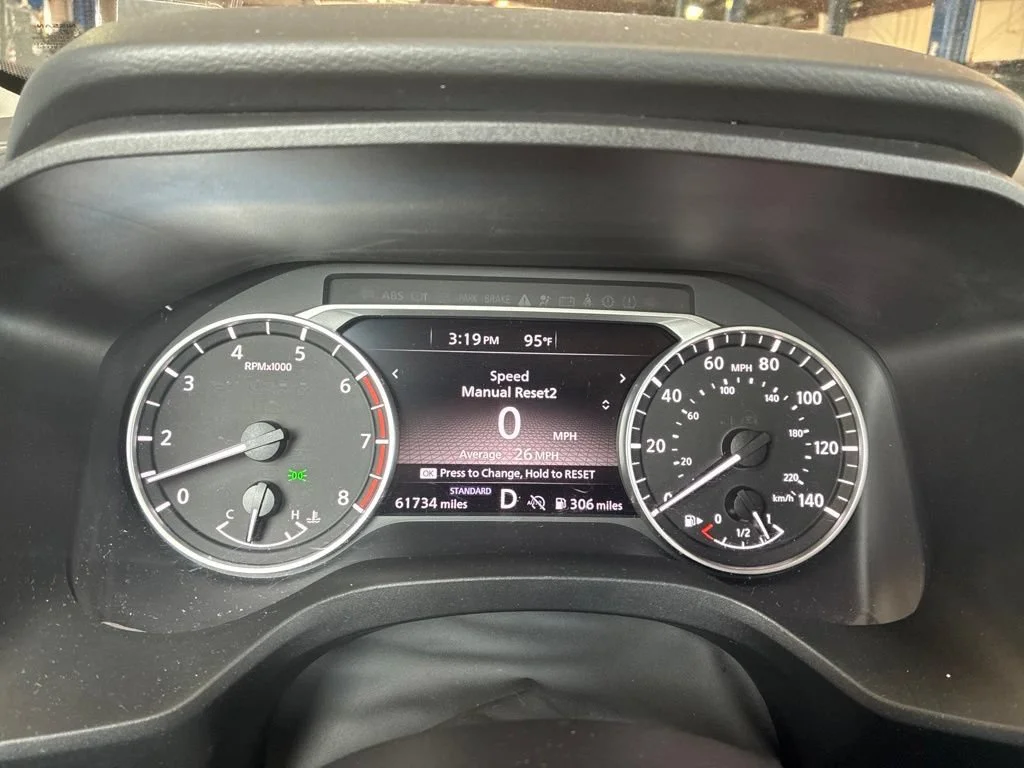 Used 2024  Nissan SV image 11