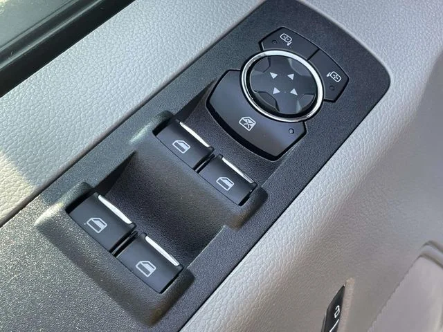 Certified Used 2019 Magnetic Ford XL image 15