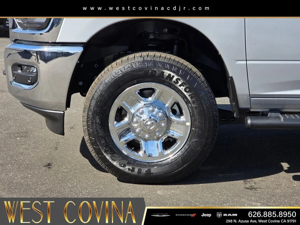 New 2026 Silver-Zynith Exterior Paint RAM Tradesman image 9