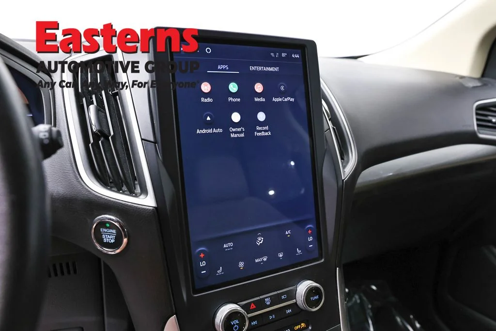 Used 2023 Gray Ford SEL image 19