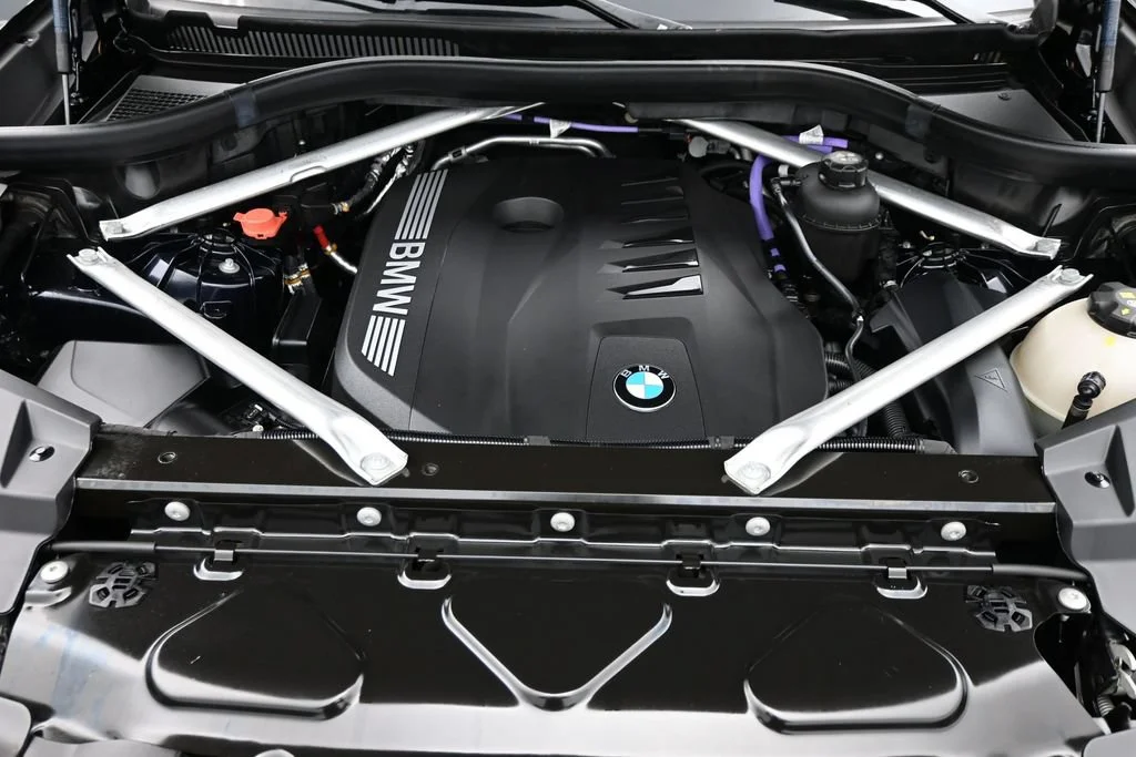 Used 2024 Black BMW xDrive40i image 19