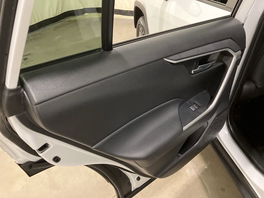 Used 2023 White Toyota Hybrid XLE Premium image 12
