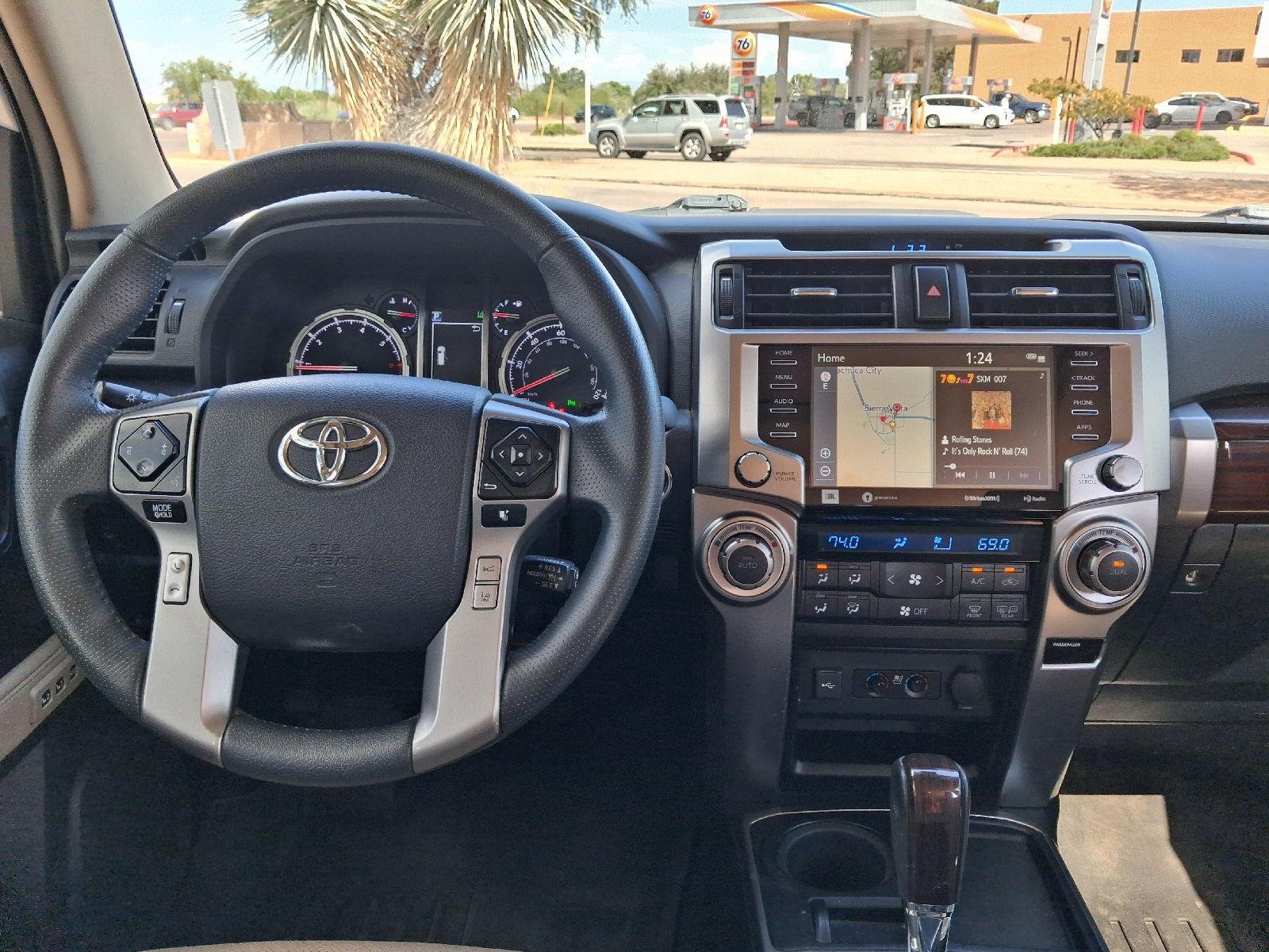 Used 2021 Blizzard Pearl Toyota Limited image 25