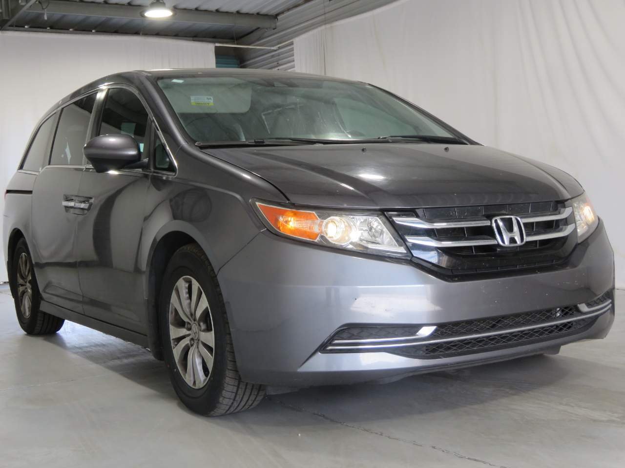 2016 Honda Odyssey EX-L photo 3