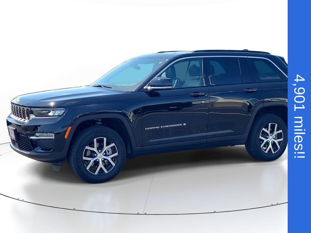 Used 2025 Black Jeep Limited image 2