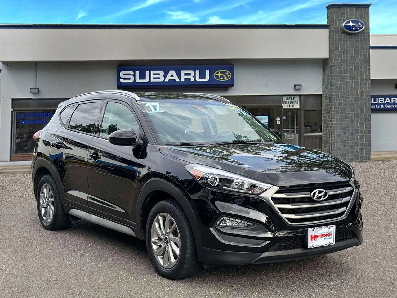 Used 2017 Black Noir Pearl Hyundai SE image 1