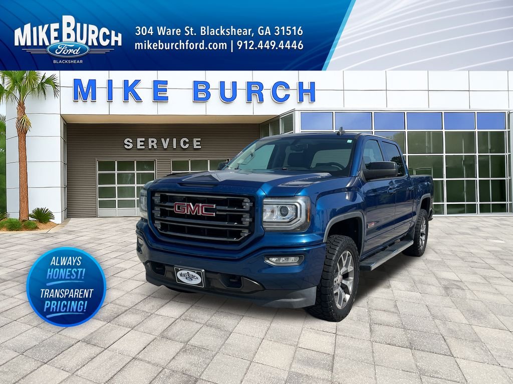 2017 GMC Sierra 4WD Crew Cab Short Box SLT's photo