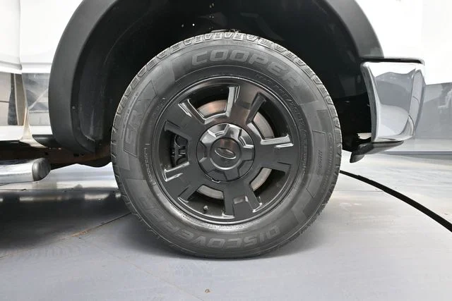Used 2012 White Ford XLT image 16