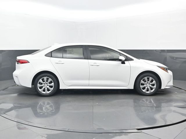 New 2026 Ice Cap Toyota LE image 2