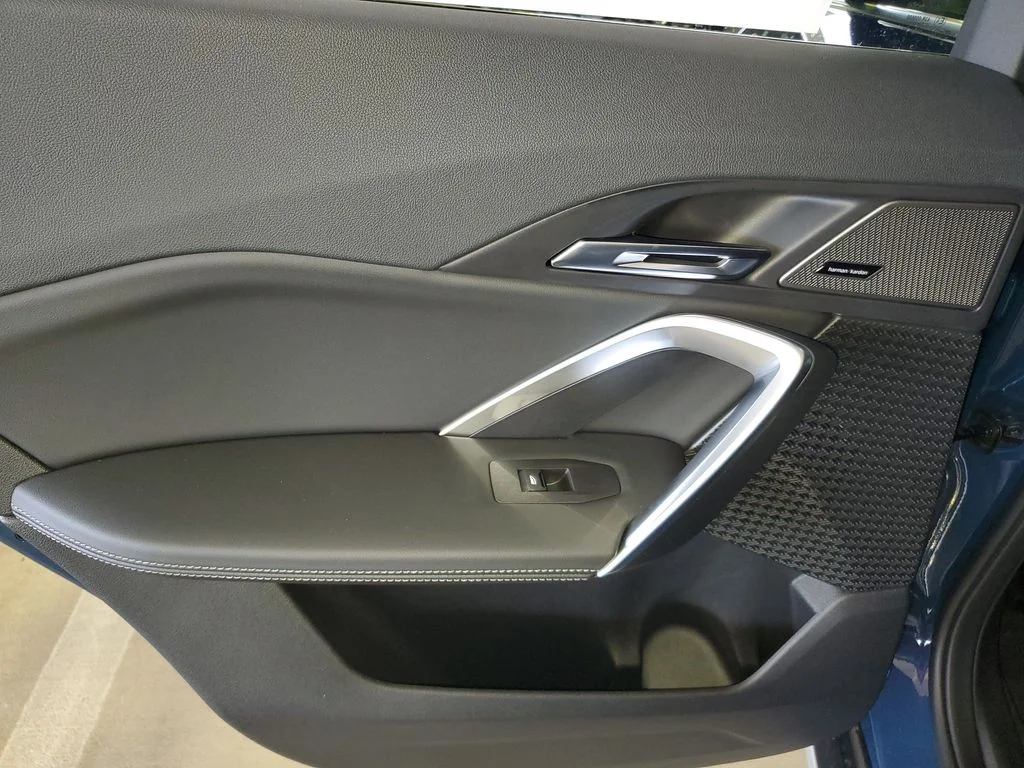 New 2026 Blue BMW xDrive28i image 9