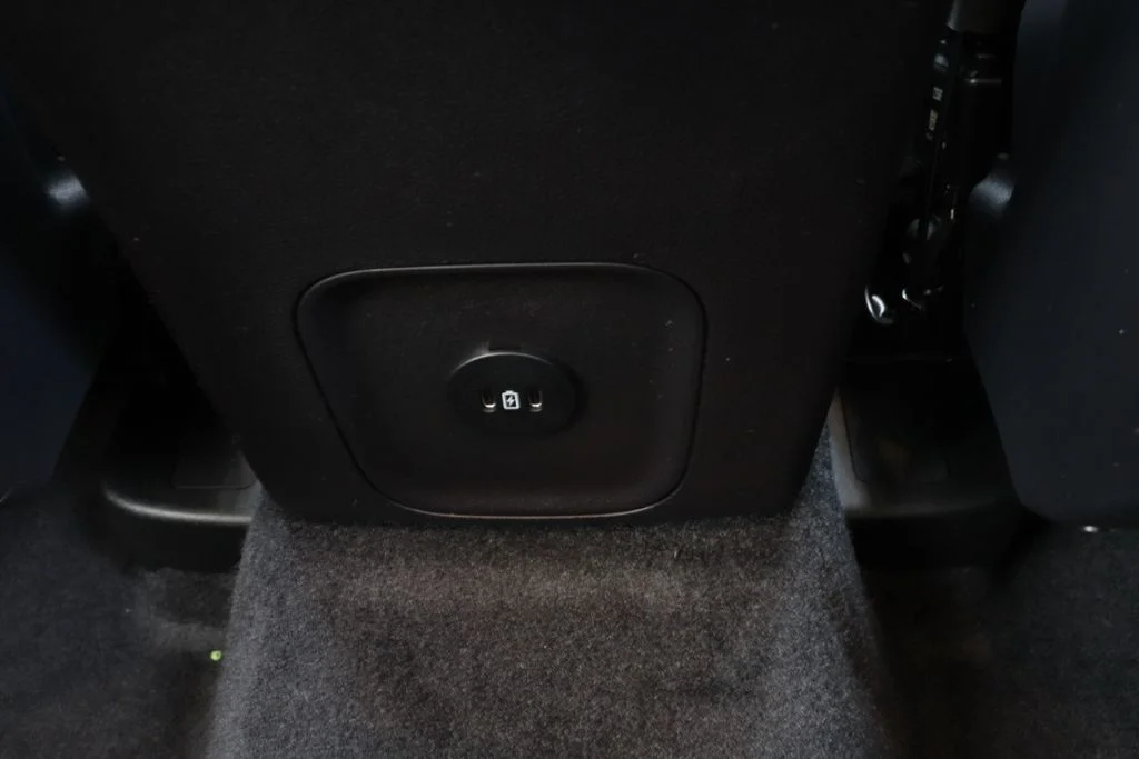 New 2025 Carbonized Gray Metallic Ford Outer Banks® image 18