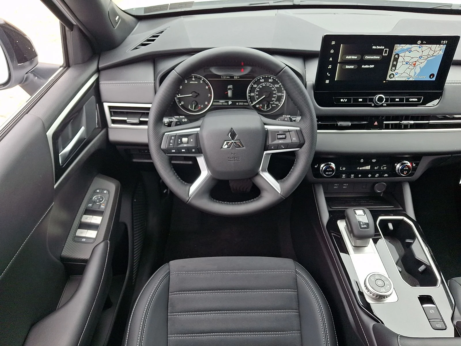 New 2026 White Mitsubishi LE image 10