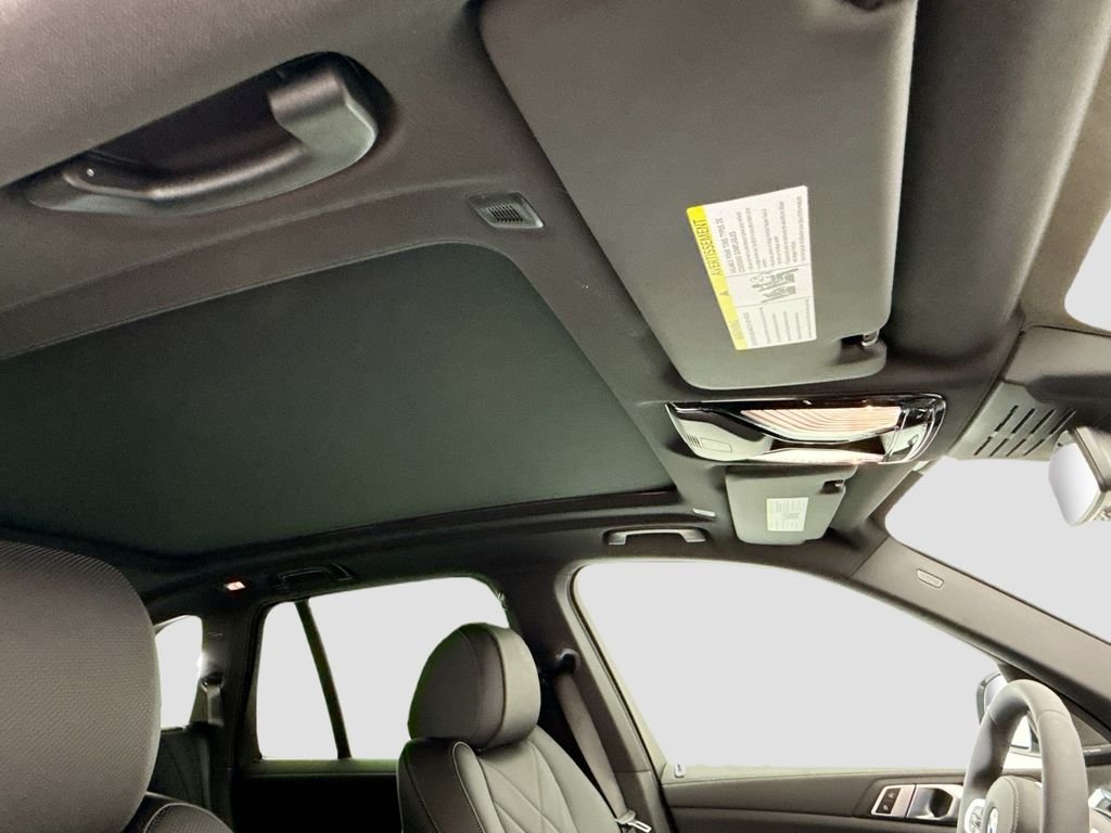 New 2026 Gray Metallic BMW xDrive40i image 17