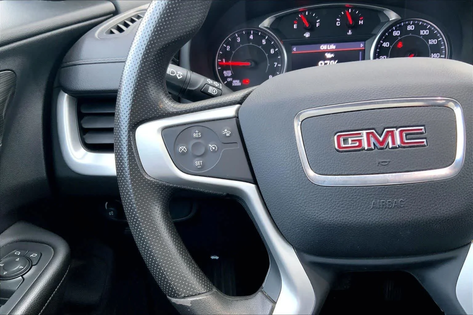 Used 2023 Sterling Metallic GMC SLE image 24