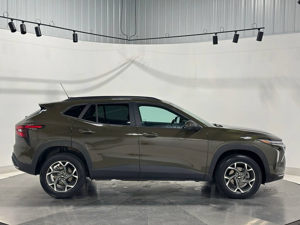 Used 2024 Harvest Bronze Metallic Chevrolet LT image 10