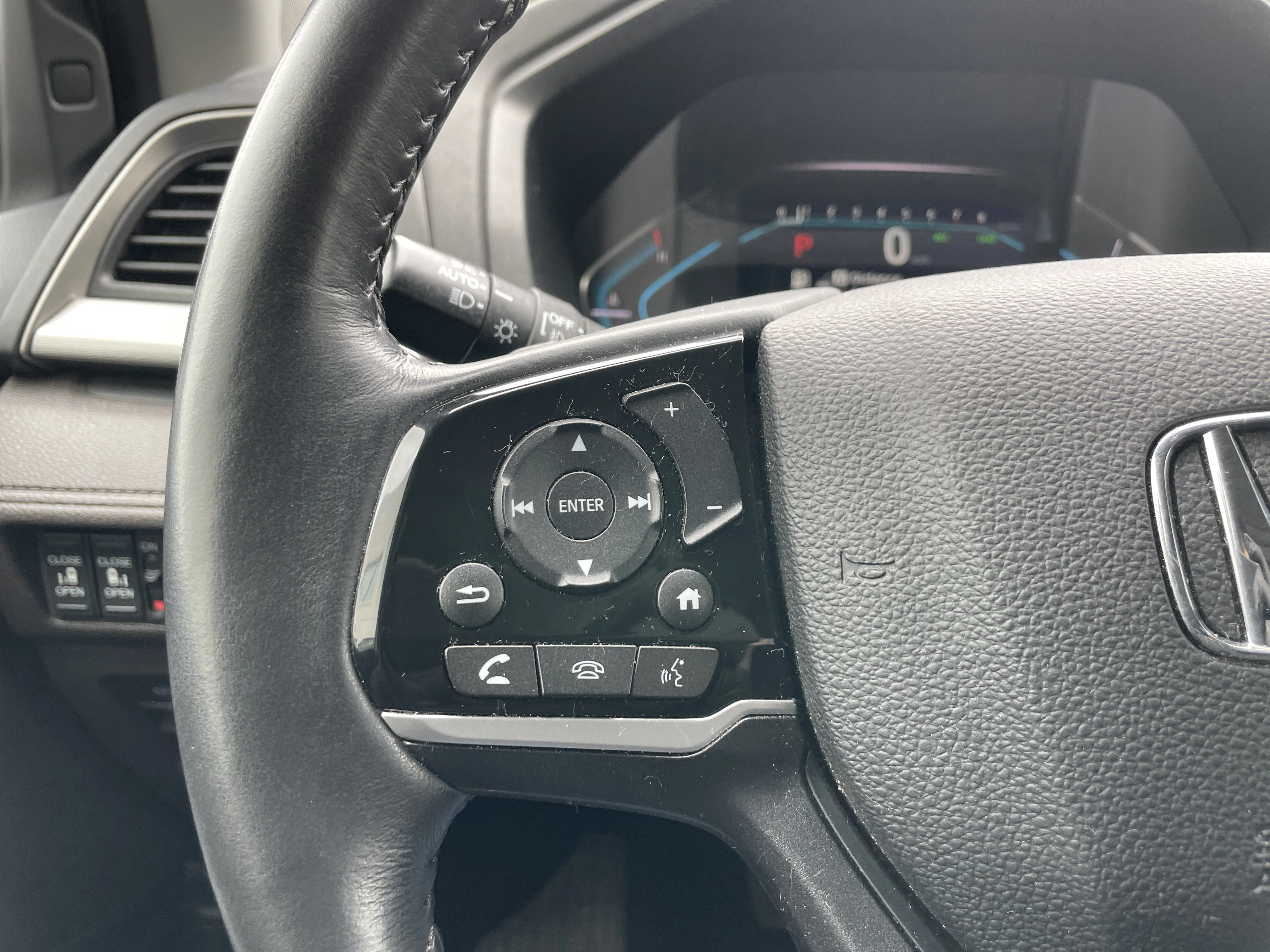 Certified Used 2018 Meteor Honda EX-L image 27
