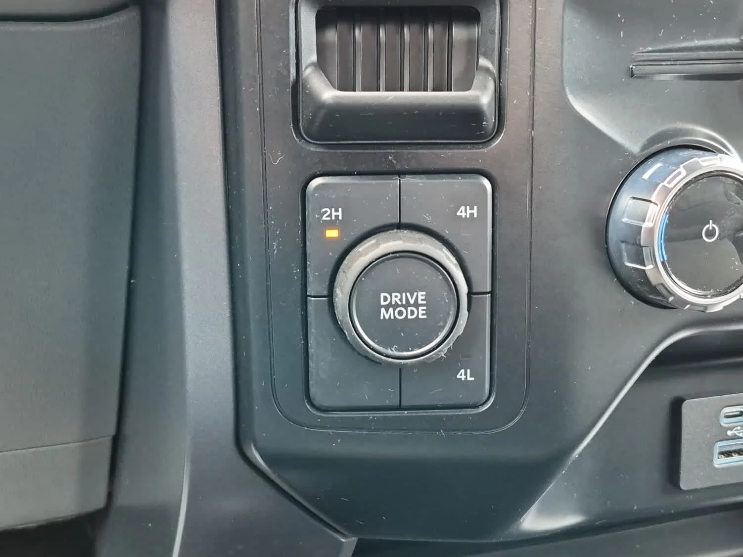 Used 2023 Carbonized Gray Ford XLT image 18