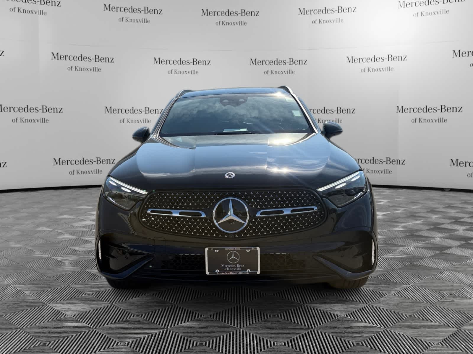 Certified Used 2025 Obsidian Black Metallic Mercedes-Benz GLC 300 image 8