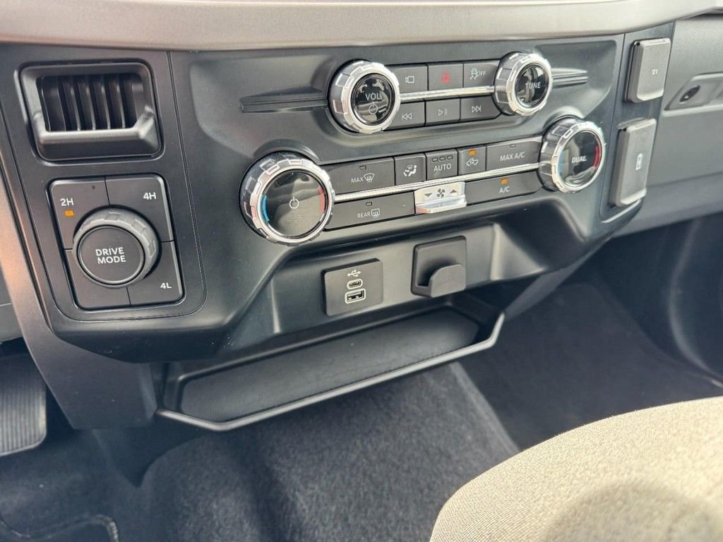 Used 2025 White Ford XLT image 18