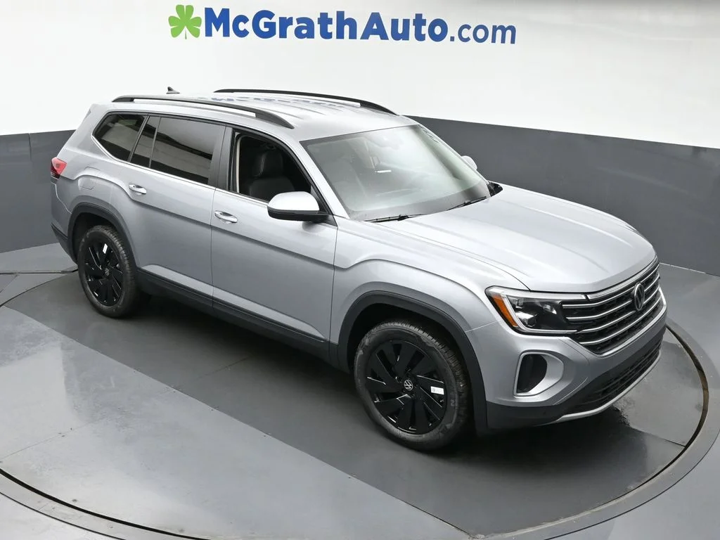 2026 Volkswagen Atlas SE w/Tech - Photo 3