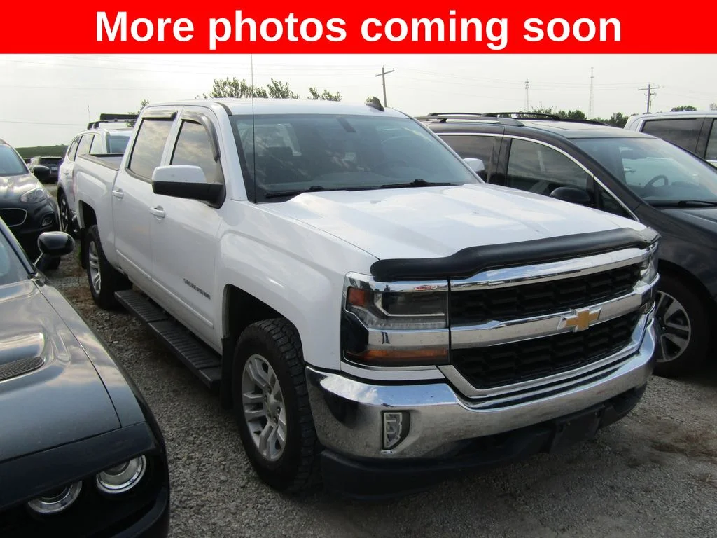 Used 2017 White Chevrolet LT image 7