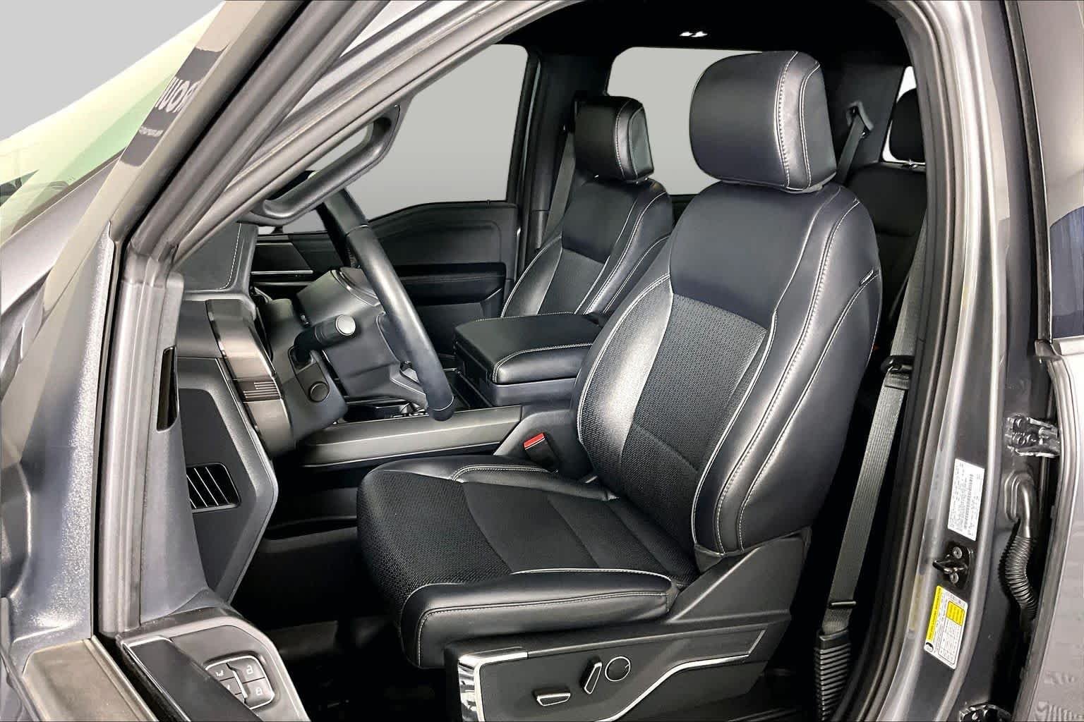 Used 2024 Carbonized Gray Metallic Ford LARIAT image 8