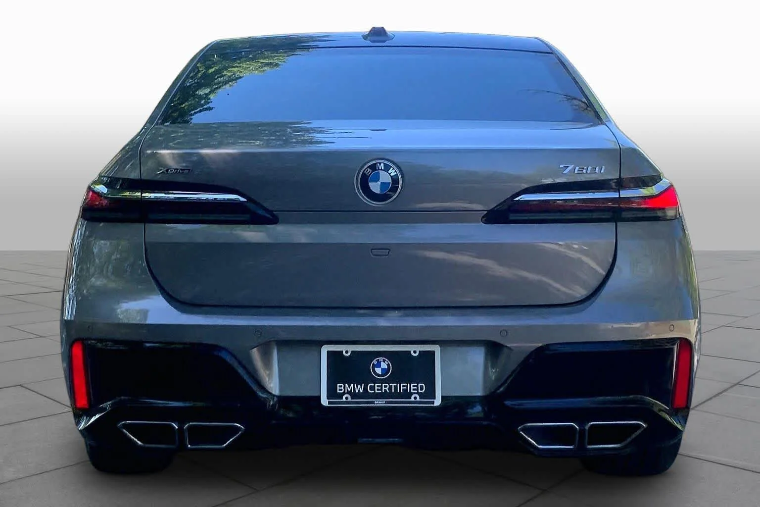 Certified Used 2023 Oxide Grey Metallic BMW 760i xDrive image 4