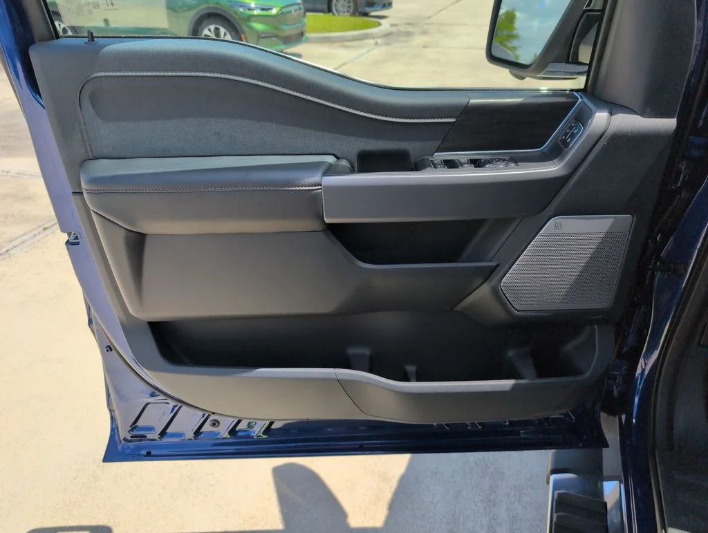 New 2026 Blue Ford Lariat image 29