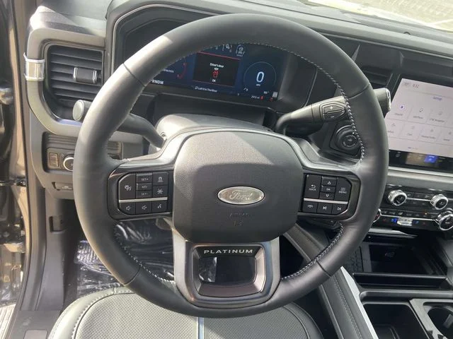 2026 Ford F-250 Super Duty Platinum - Photo 15
