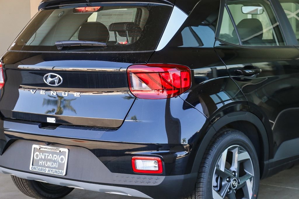 New 2026 Black Hyundai SEL image 9