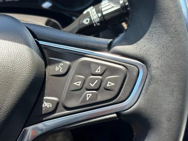 Used 2024 Summit White Chevrolet Premier image 18